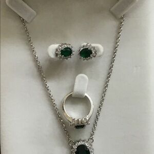 Swarovski Crystal Ring, Earring and Necklace Set in green